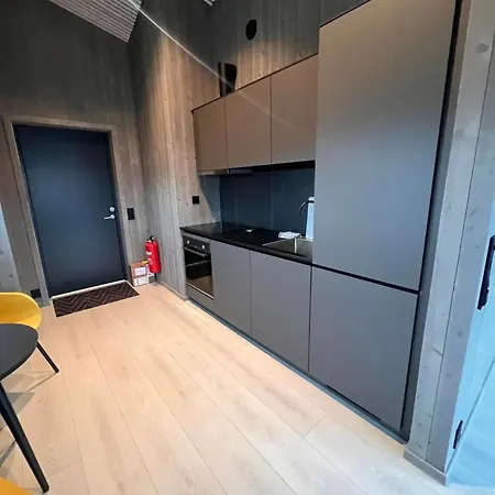 Stilren Leilighet I Henningsvær Extérieur photo