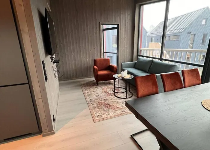 Stilren Leilighet I Henningsvaer